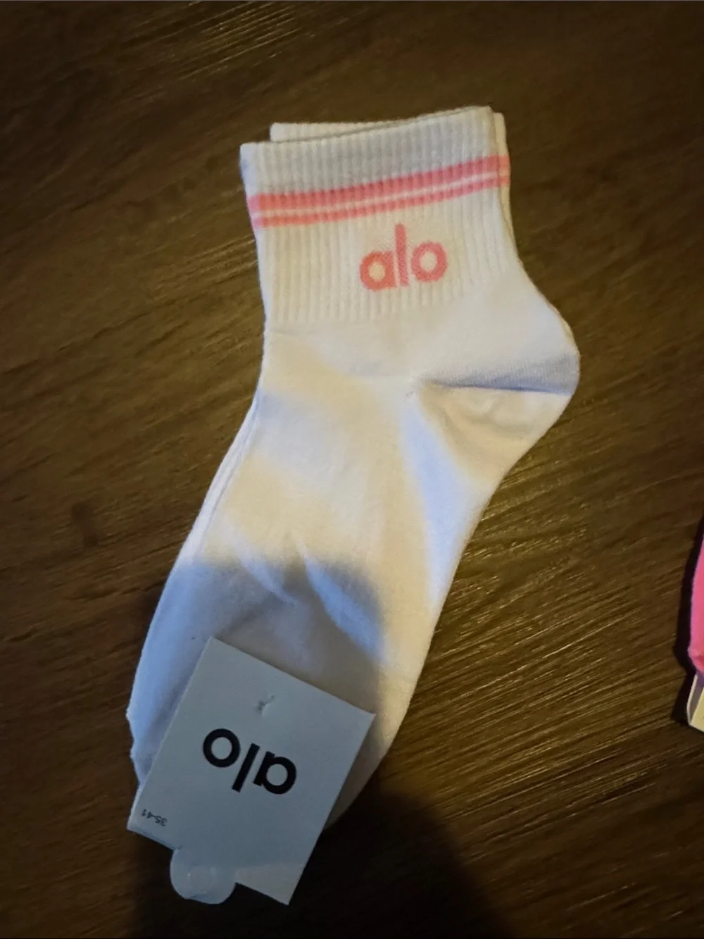 Athletic Alo NWT Ankle Women’s Socks - Pink, White, Hot Pink (3 pairs)